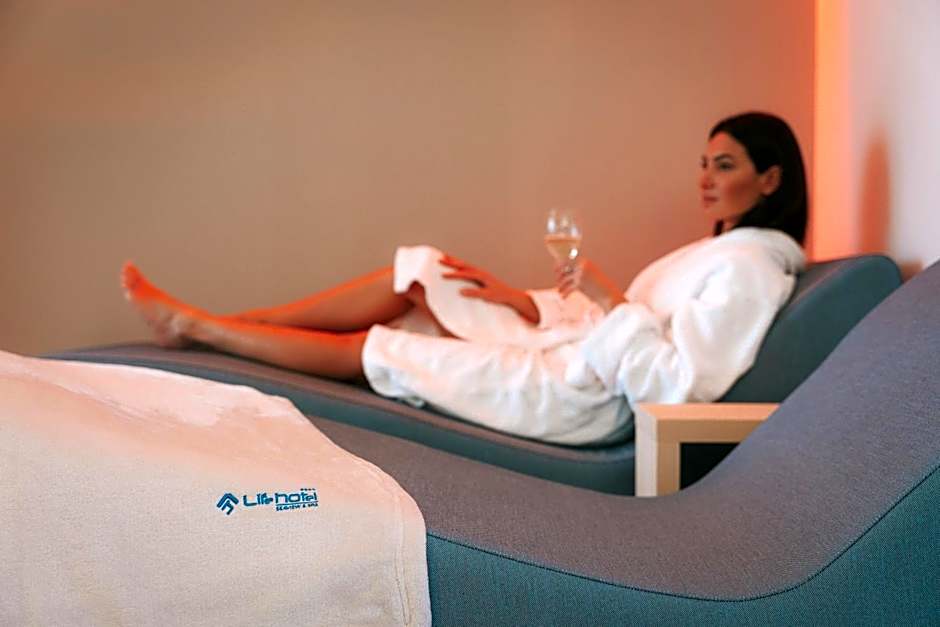 Life Hotel Seaview & Spa