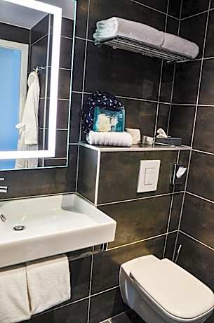 Double or Twin Room - Disability Access
