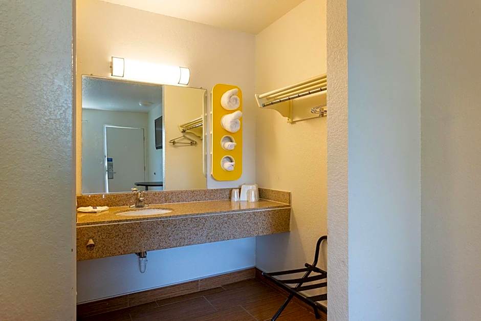 Motel 6-Camp Springs, DC - South Camp Springs