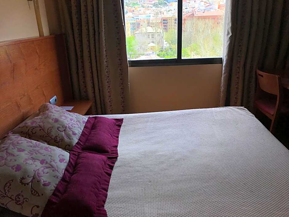 Photo 1 of 10 of Double Room (1 Adult)