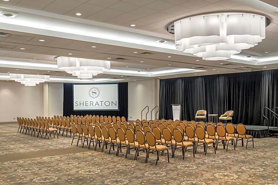 Sheraton Vancouver Guildford Hotel