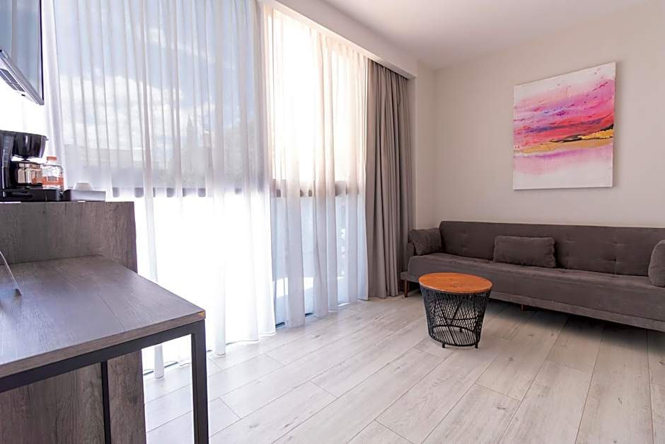 Arkana Puebla by Grupo Amber