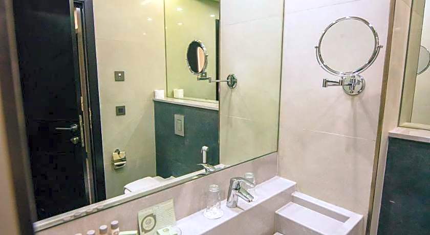 LOUIS V HOTEL LEBANON