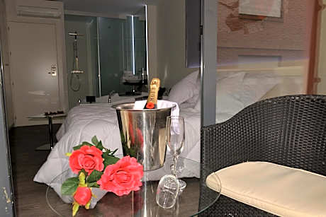 Deluxe Double Room with a Hot Tub