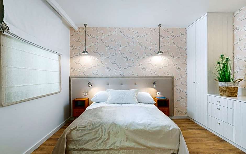 DEO PLAZA Riverside Residence by Noclegi Renters