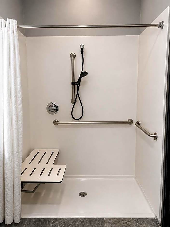 Microtel Inn & Suites by Wyndham Midland
