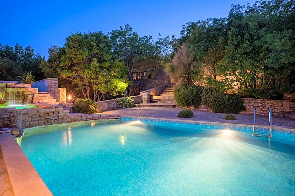 Nono Ban Boutique Hotel & Villas