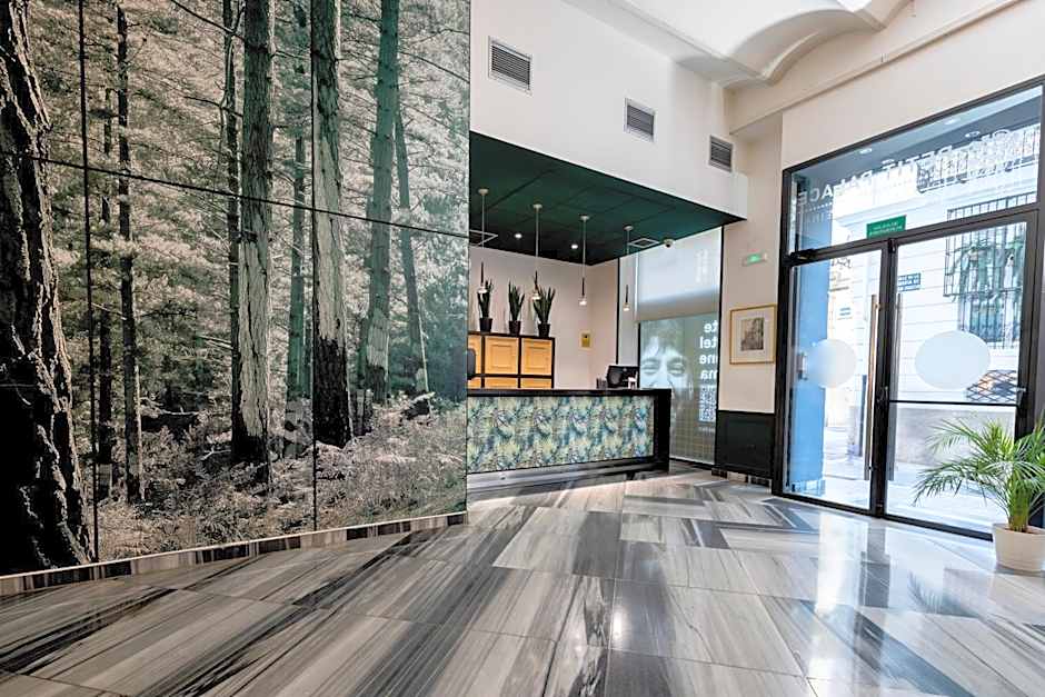 Petit Palace Plaza de la Reina