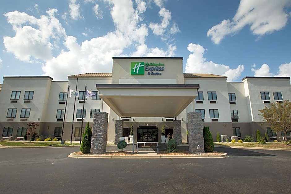 Holiday Inn Express Hotel & Suites Madison By IHG