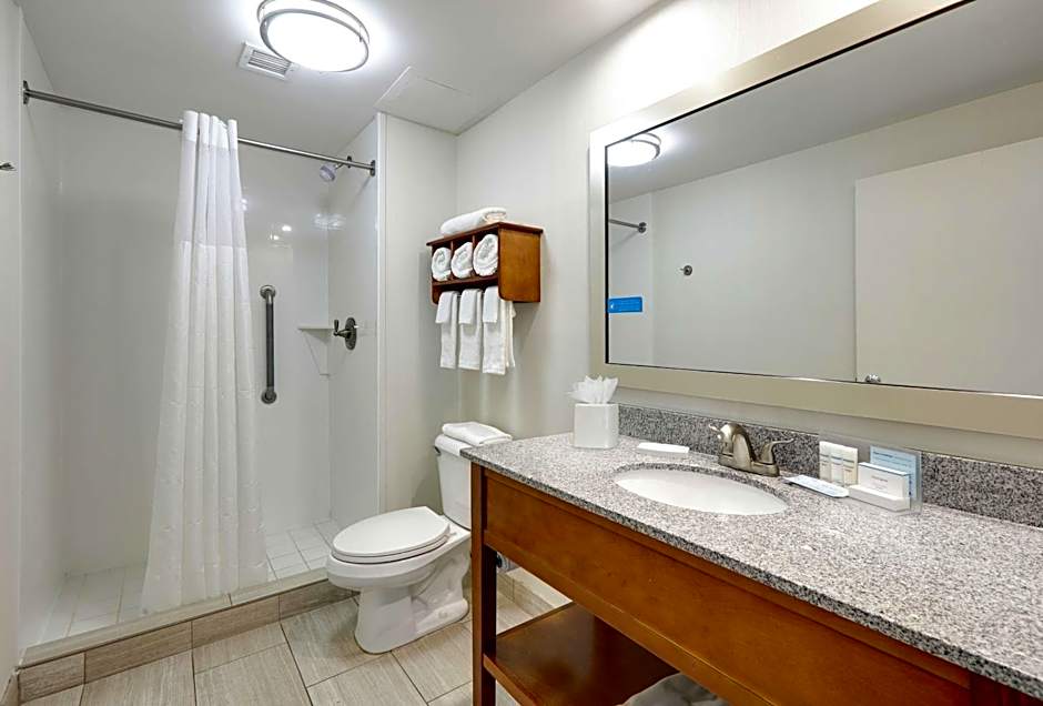 Hampton Inn By Hilton And Suites Mooresville