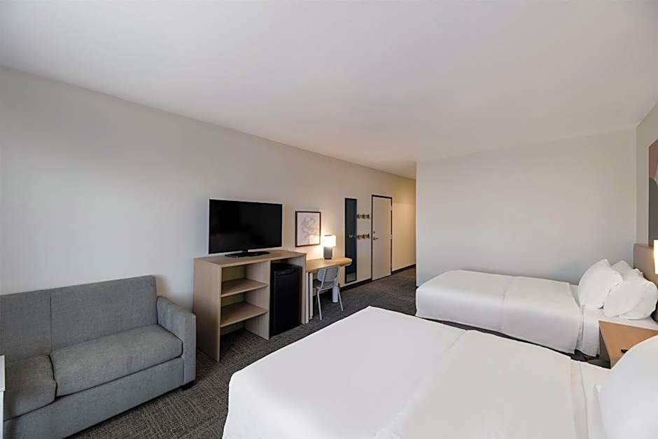 Spark by Hilton Midland South