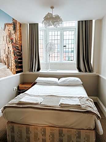 Double Room with Private External Bathroom