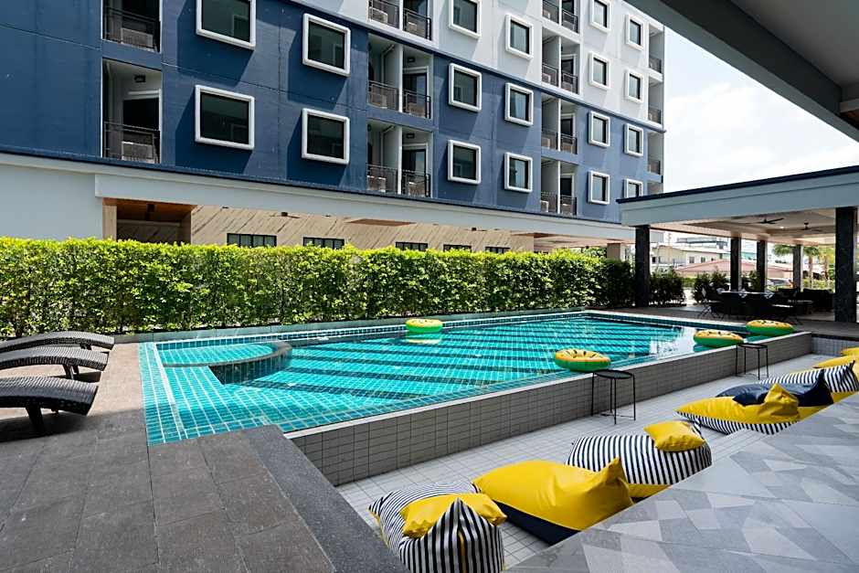 Cozy Blu Suvarnabhumi