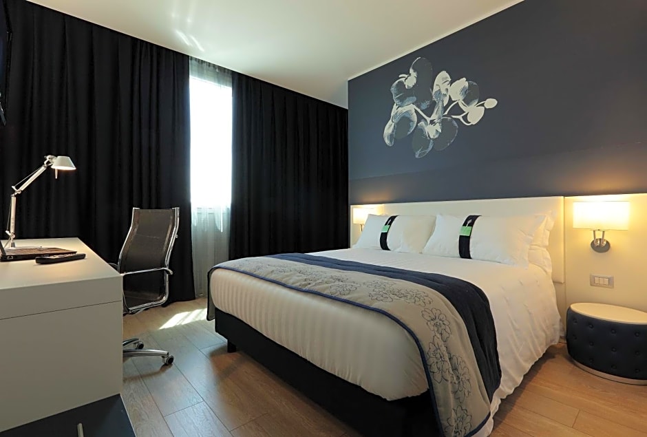 Holiday Inn Milan Nord Zara