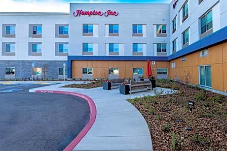 Hampton Inn Selma, CA