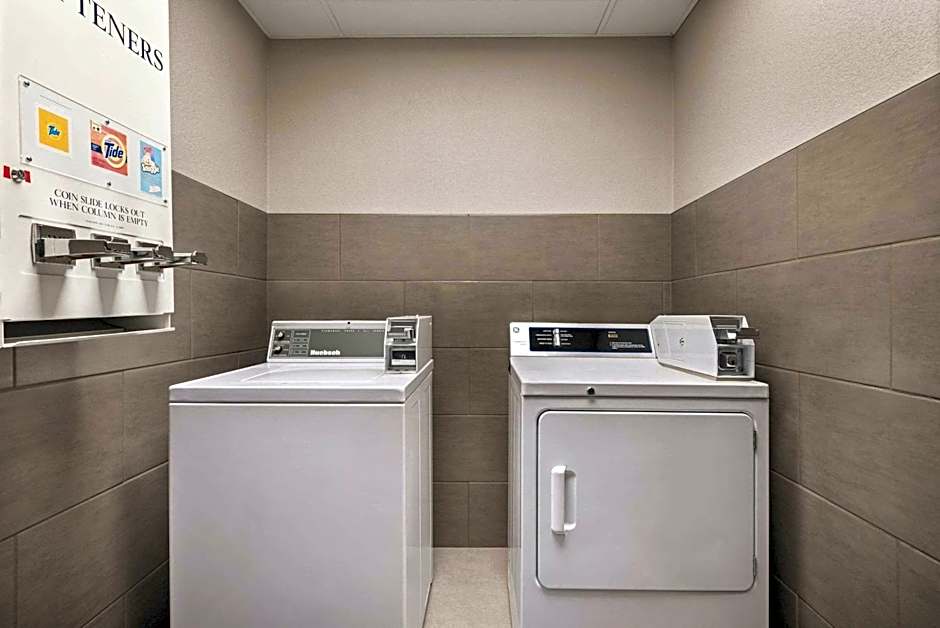 Country Inn & Suites by Radisson, Schaumburg, IL