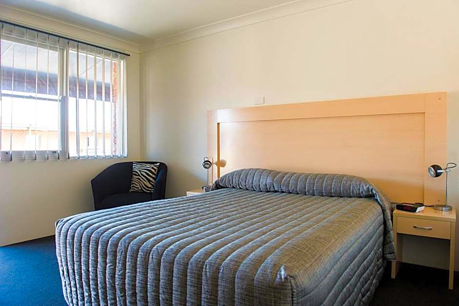 Cherry Blossom Motor Inn