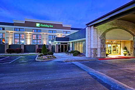 Holiday Inn Cincinnati-Riverfront by IHG