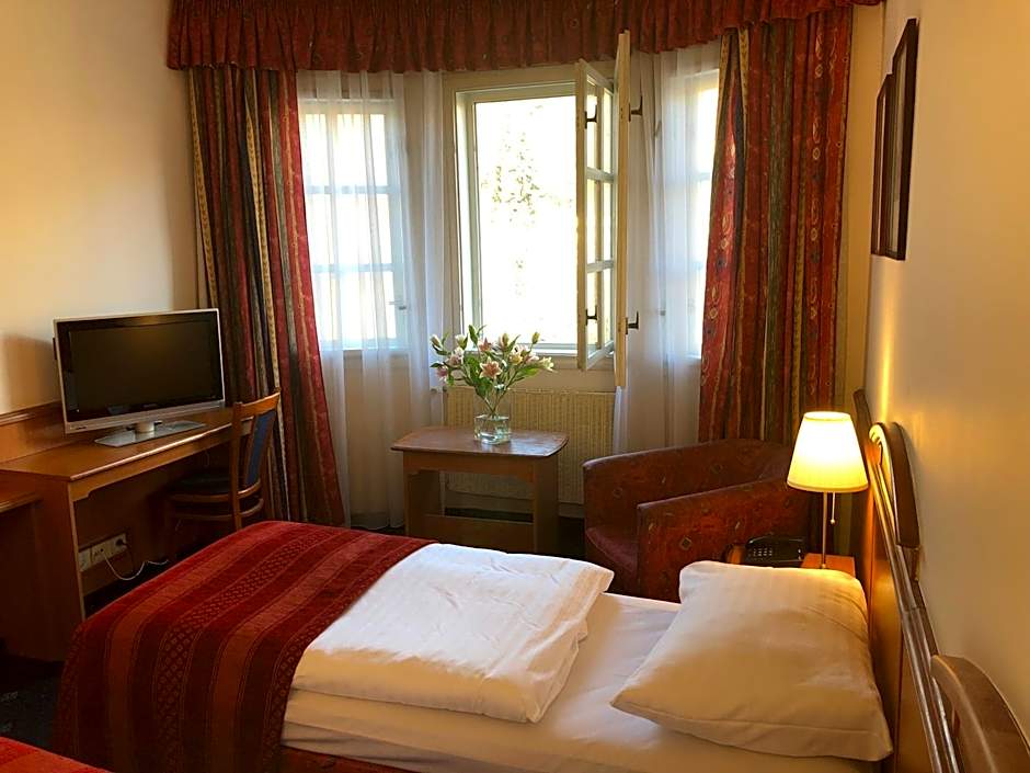 Hotel Kavalír Praha – Prague, PA