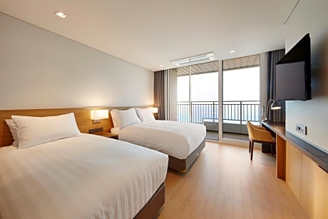 Executive Twin Room with Ocean View (Base PAX 2, Additional Fee Pay Upon Check-in)