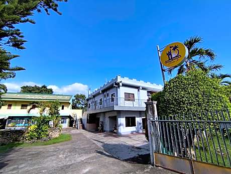 Camp Pihak Paradise Inn