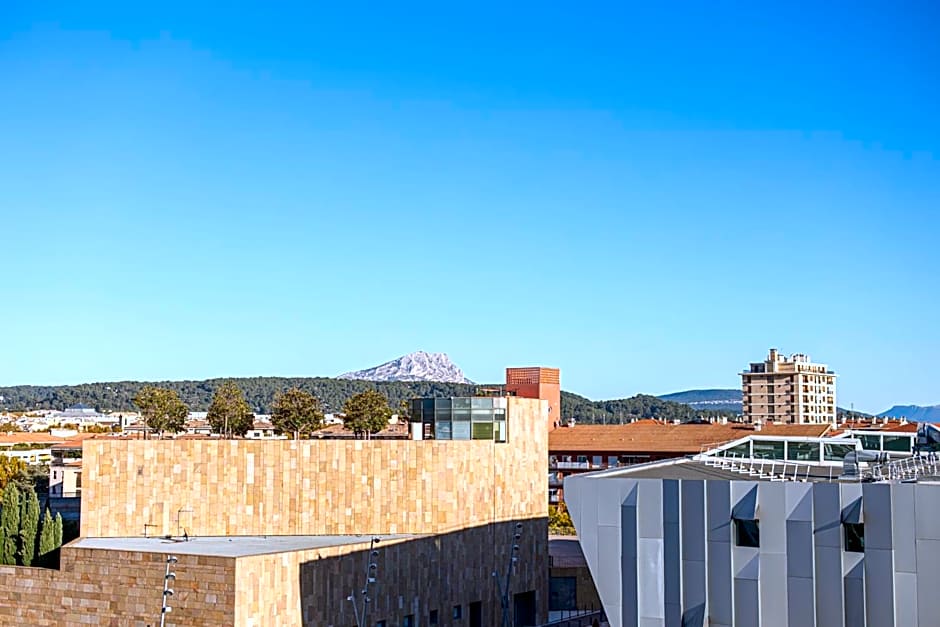 Renaissance by Marriott Aix-en-Provence Hotel