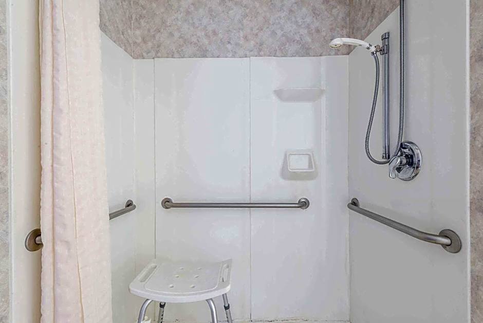 Microtel Inn & Suites By Wyndham Philadelphia Airport