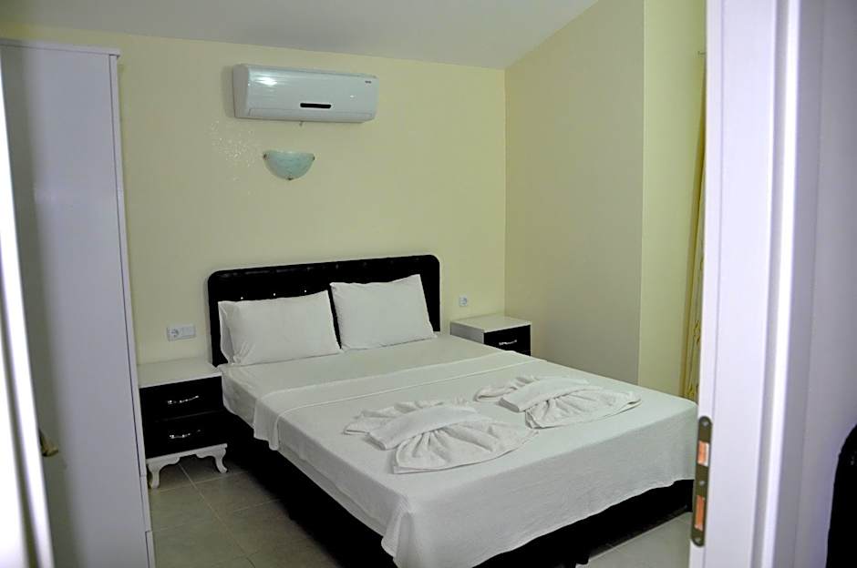 The Green Valley Hotel