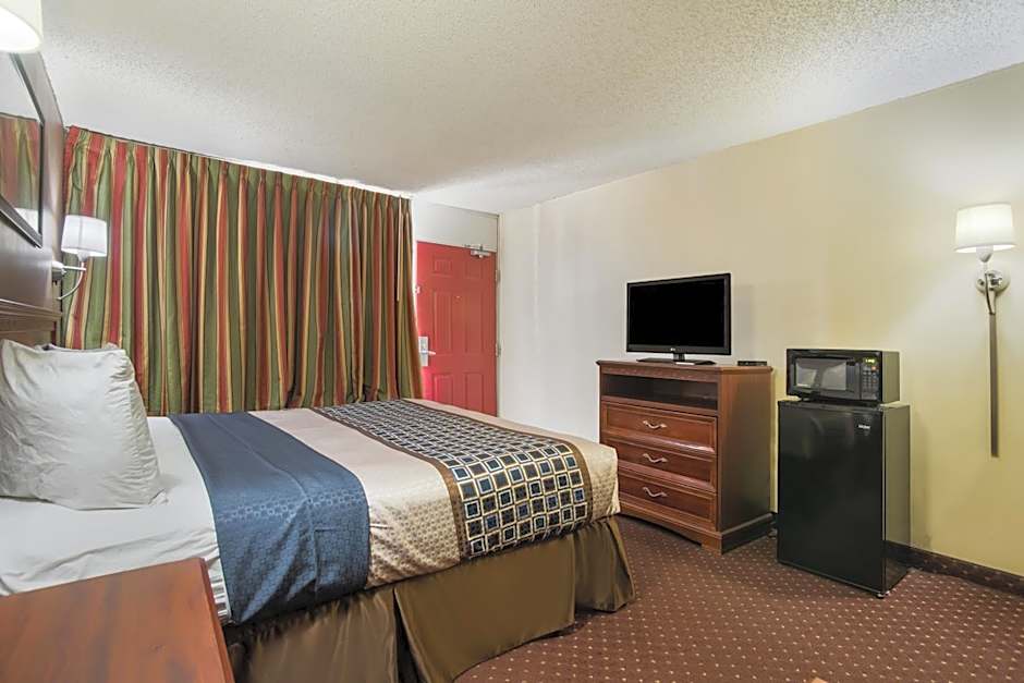 Americas Best Value Inn Tulsa at I-44