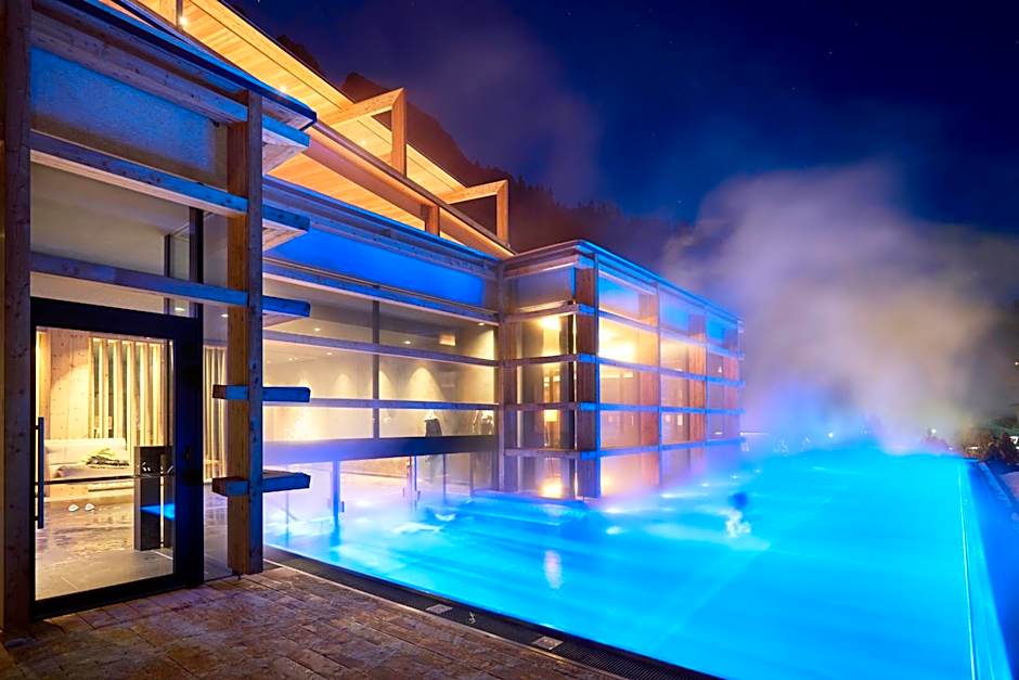 Hotel Cristallo - Wellness Mountain Living