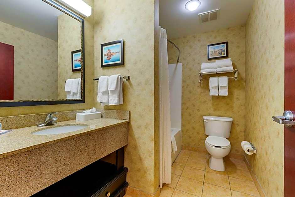 Comfort Inn & Suites Cambridge