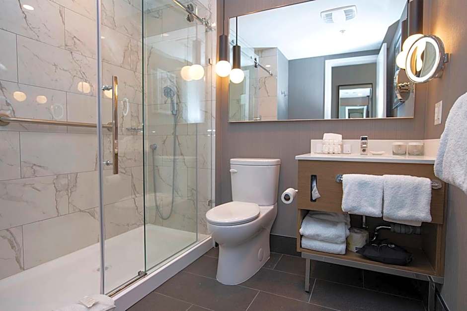 Sandman Signature Sherwood Park Hotel