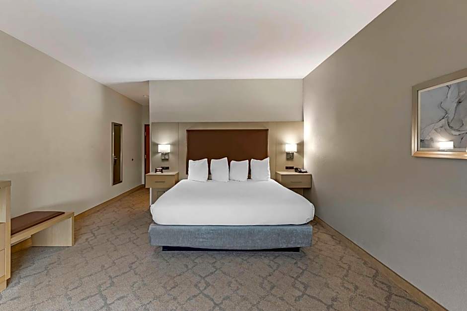 Best Western Plus Chickasha Inn