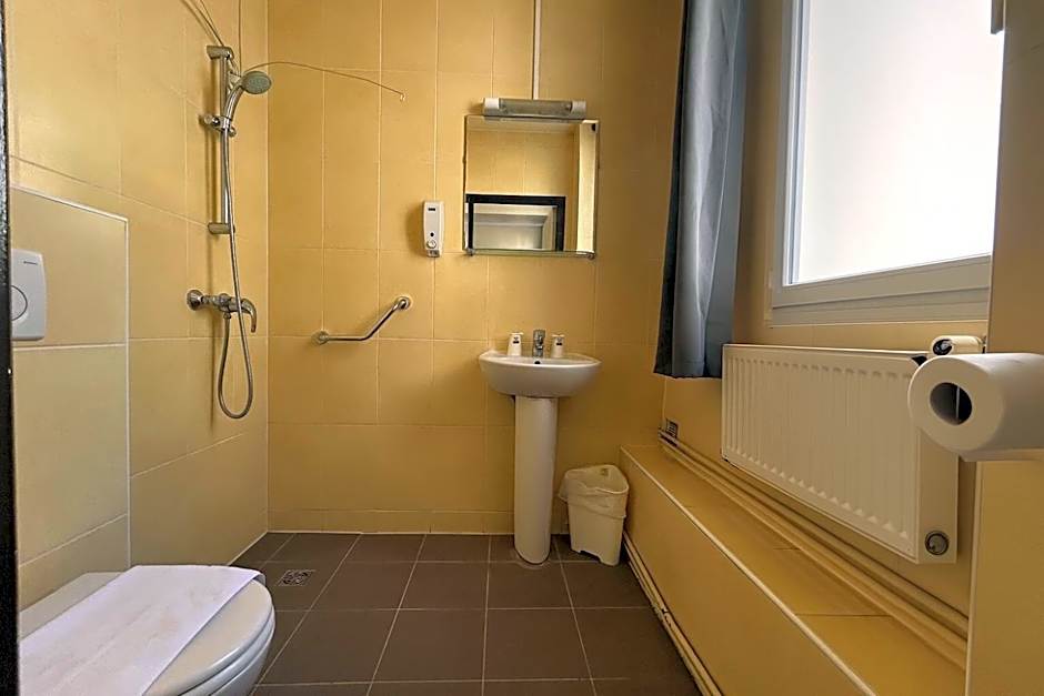 Hotel des Bains à 10 min de Paris
