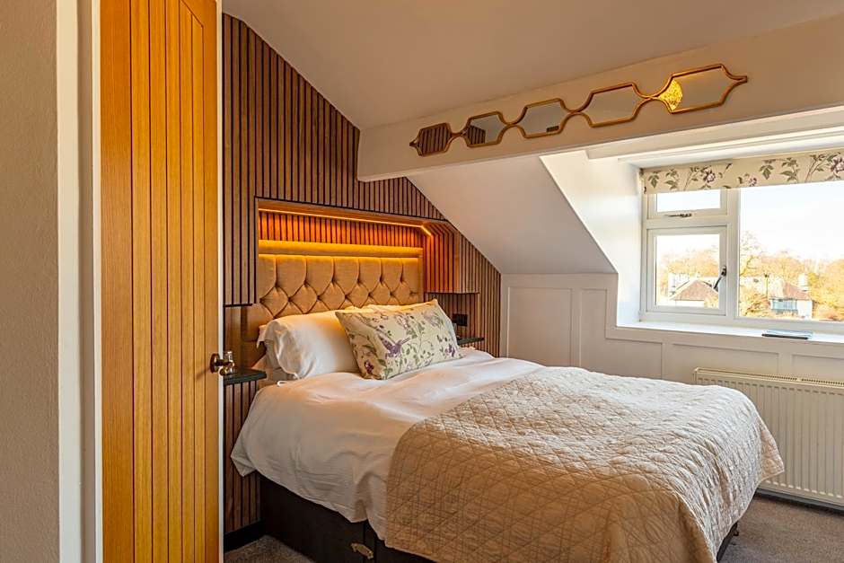 Holly Lodge Guest House with FREE off site health club