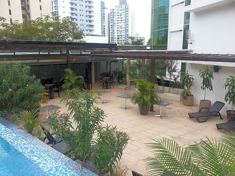 Grand International Hotel