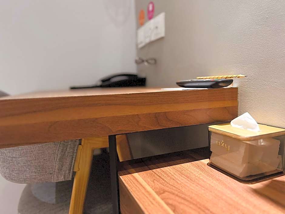 oxy suites 1-01B at Shop House Meisterstadt Pollux Habibie