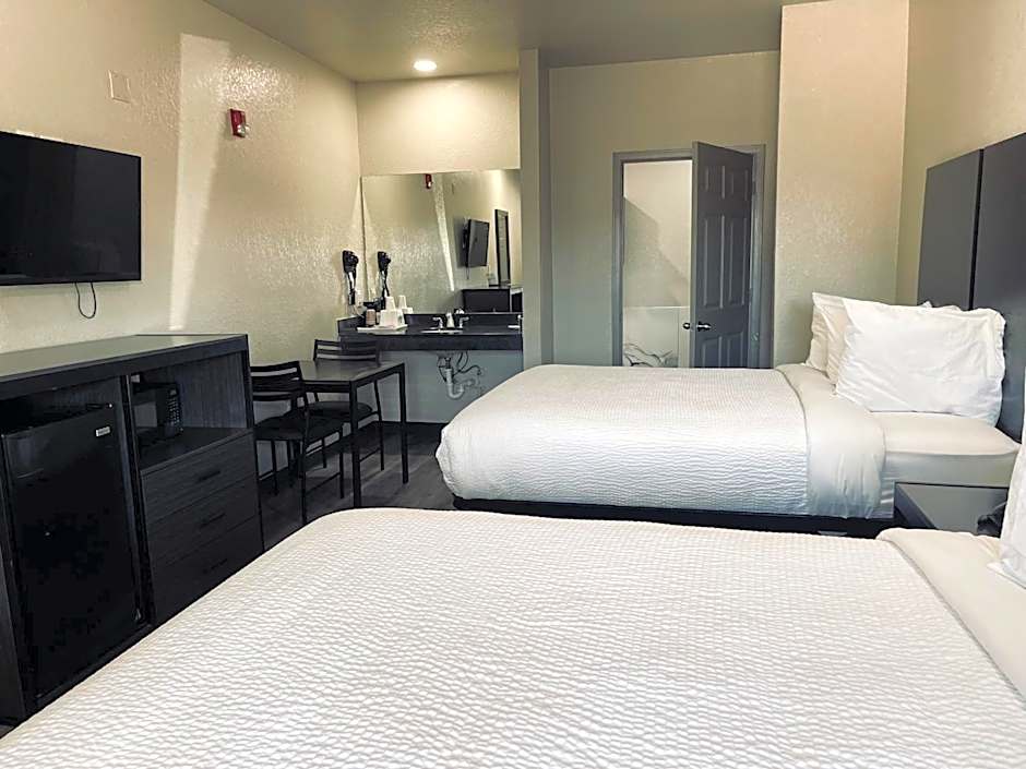 Days Inn by Wyndham Dickinson TX