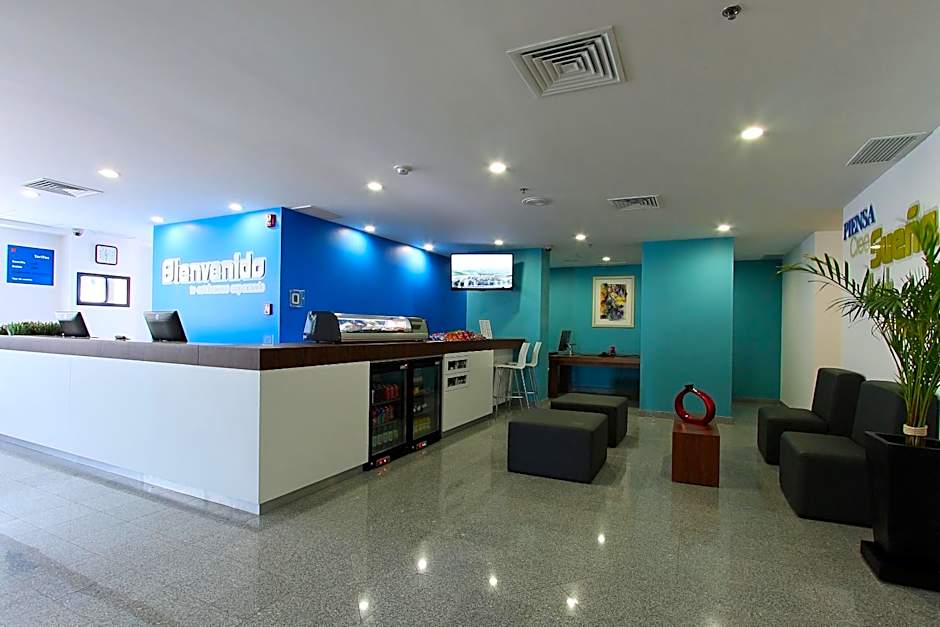 One Guadalajara Periférico Poniente