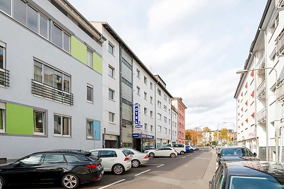 Admiral Hotel