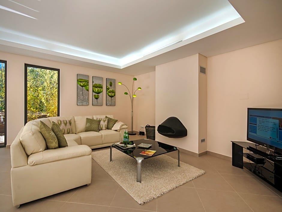 Luxurious Villa in Tavira with Private Pool