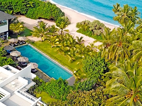 Aavya Cove Villas by Aahaasa