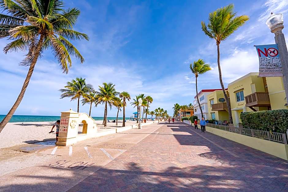 The Surf Hollywood Beach