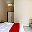 RedDoorz Plus near Stadion Wijaya Kusuma