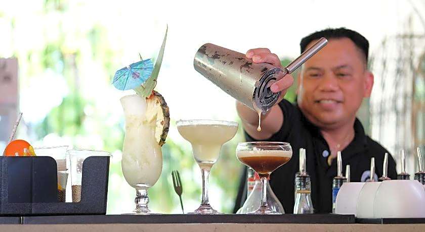 Mad Monkey Dumaguete