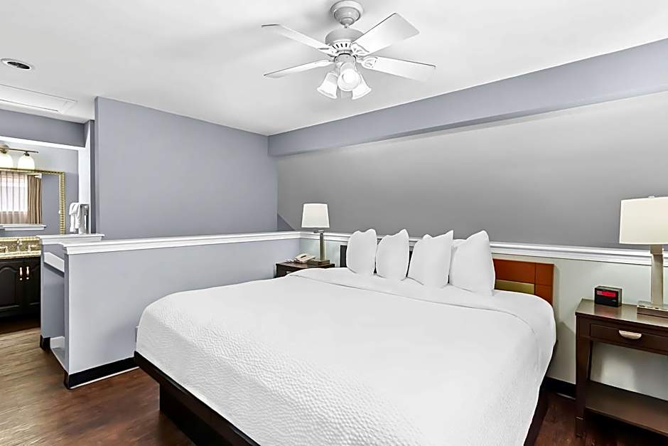 SureStay Studio by Best Western Pensacola