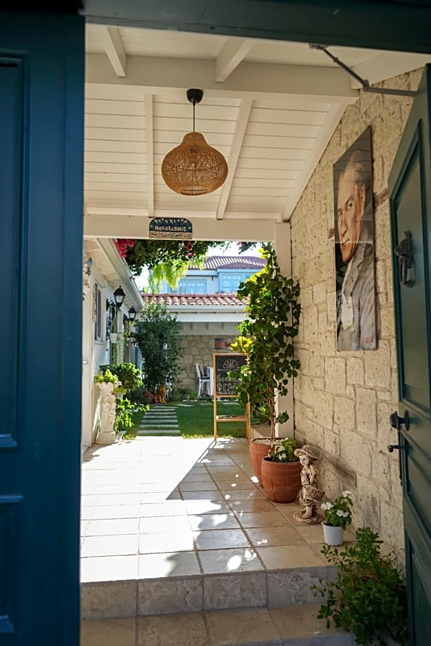 Müzeyyen Hanım Konağı Alaçatı