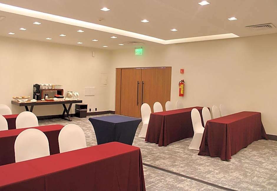 Holiday Inn Mexico Dali Airport By IHG