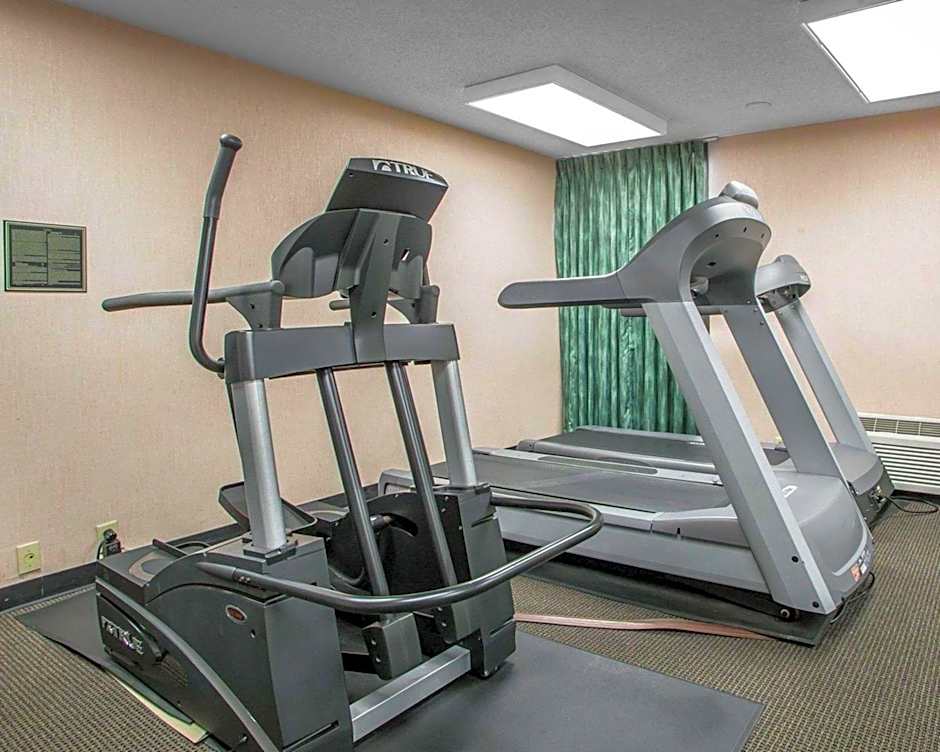 Quality Inn Schaumburg - Chicago Near The Mall