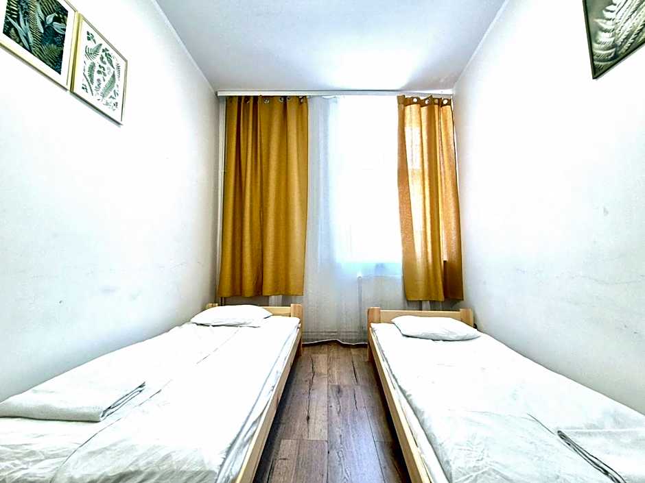 PINI HOSTEL - Przytulne pokoje w centrum Krakowa